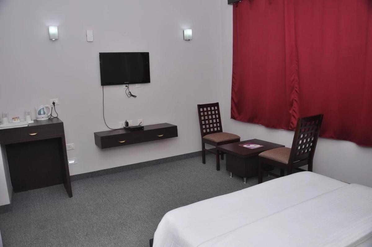 Neelkanth'S Bagar Inn Resort Jhunjhunu Eksteriør billede